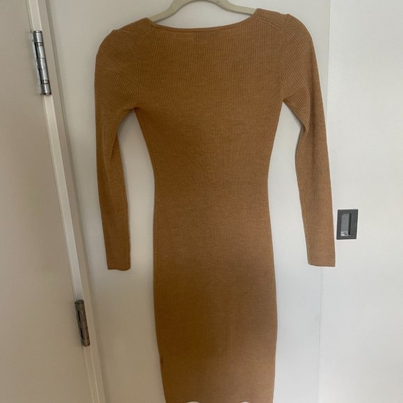 Babaton Knit Ribbed Dress - Picture 3 of 3